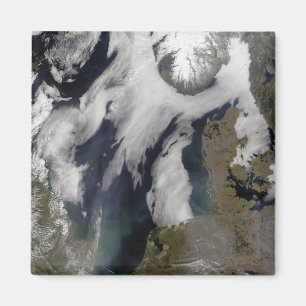 Fog in the North Sea Magnet