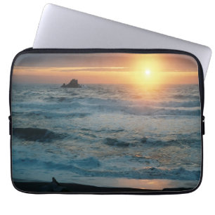 Foggy Sunset/Seascape...... Laptop Sleeve