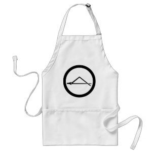 Folded pine needle in circle standard apron