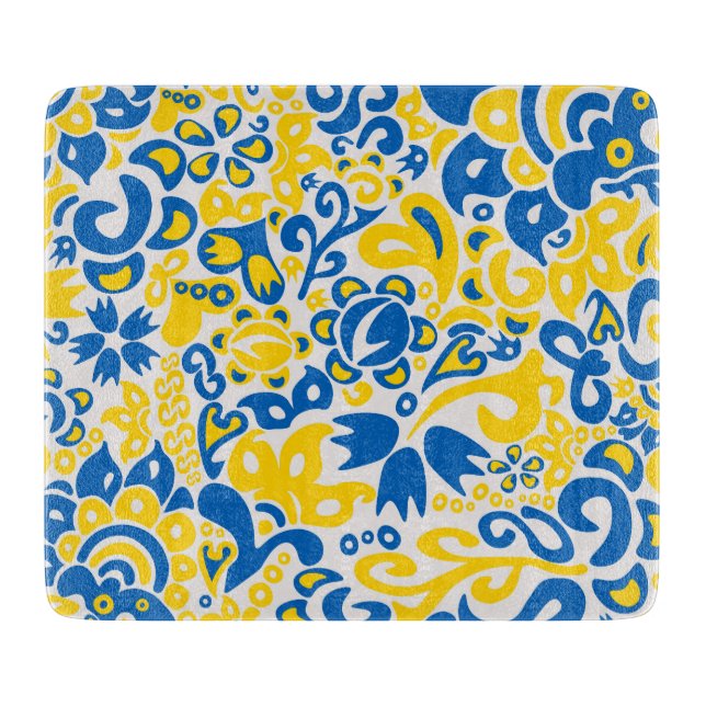 Folklore pattern with Ukrainian flag colours  Cutting Board (Front)
