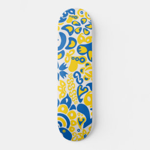 Folklore pattern with Ukrainian flag colours Skateboard