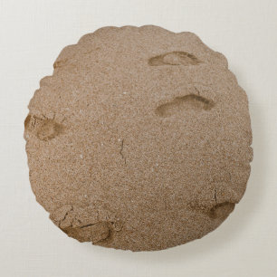 Foot print seashore round cushion