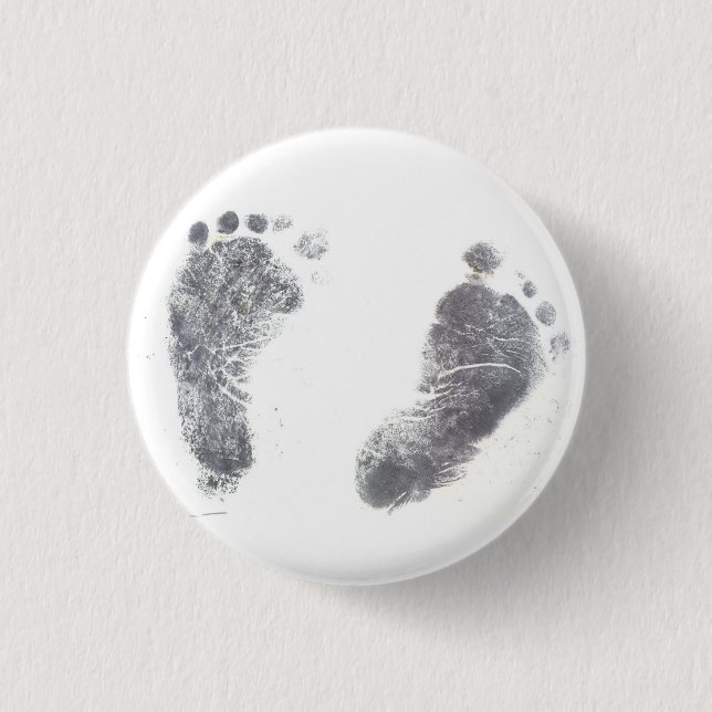 Foot prints 3 cm round badge (Front)