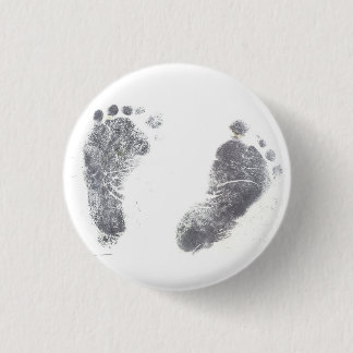 Foot prints 3 cm round badge