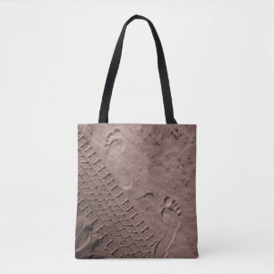 Foot prints in the sand tote bag