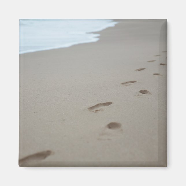 Footprints on a white beach in Mozambique Magnet (Front)