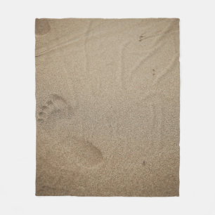 Footprints on sand fleece blanket