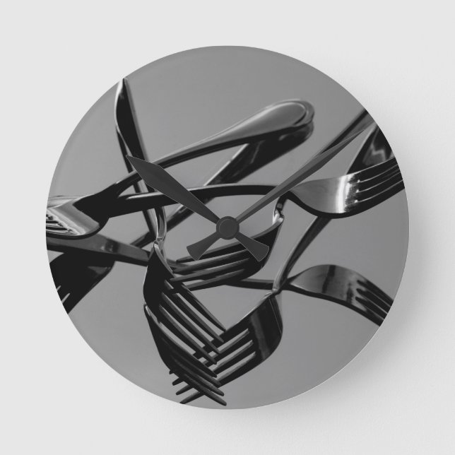 Fork Levitation Round Clock (Front)