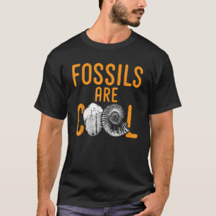Fossil and great paleontology gift T-Shirt