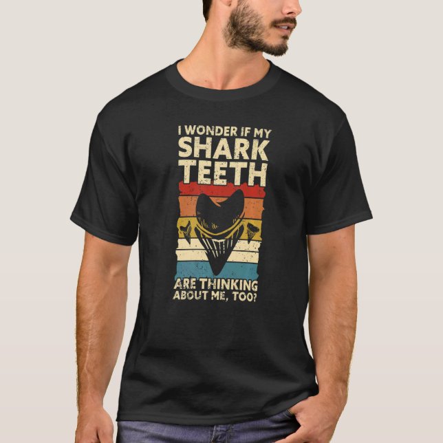 Fossil Tooth Enthusiast & Shark Teeth Collecting   T-Shirt (Front)