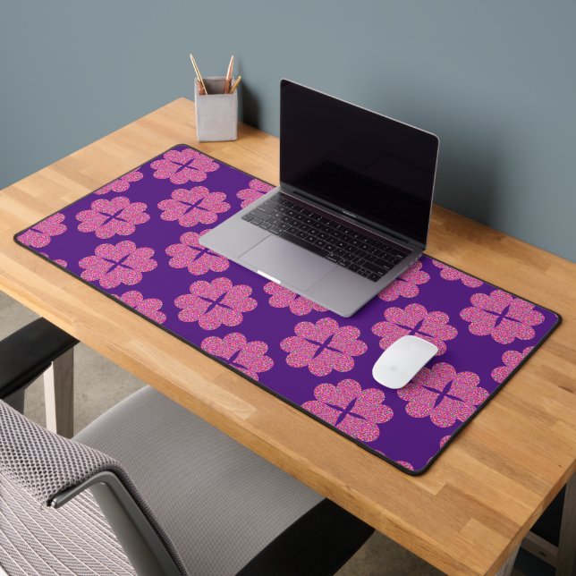 Four colourful flowers heart desk mat (Office 2)