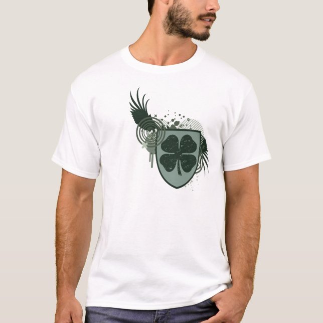 four leaf clover hifi T-Shirt (Front)