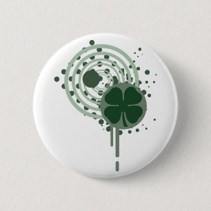 four leaf clover : hypnotic bubbles : 6 cm round badge