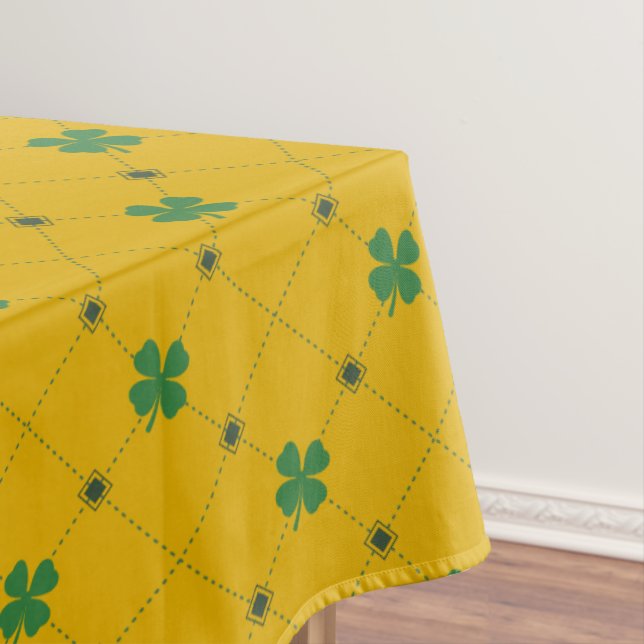 Four Leaf Clover Tablecloth (In Situ)