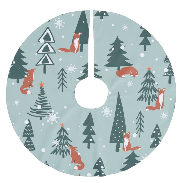 Foxes, fir-trees, winter, colourful pattern brushed polyester tree skirt (Front)