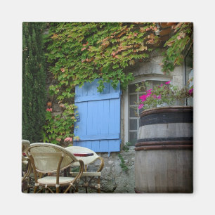 France, Les Baux de Provence, cafÃ© patio Magnet