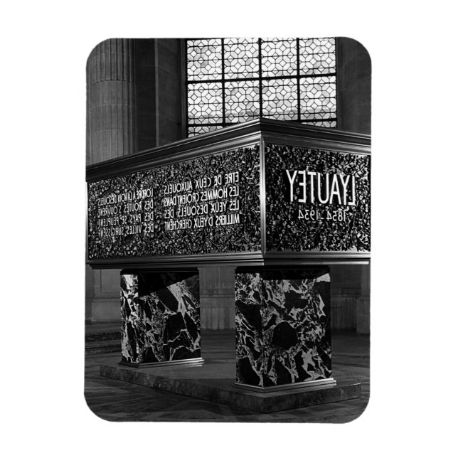 France Paris Marshal's Lyautey Tomb 1970 Magnet (Vertical)