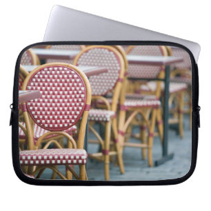 FRANCE, PARIS, Montmartre: Place du Tertre, Cafe Laptop Sleeve