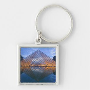 France, Paris. The Louvre at twilight. Credit Key Ring
