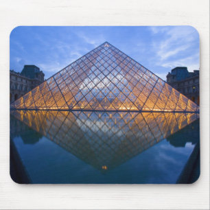 France, Paris. The Louvre at twilight. Credit Mouse Pad