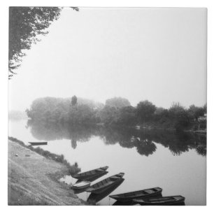 FRANCE, Touraine, The Loire: CHINON Boats along Tile