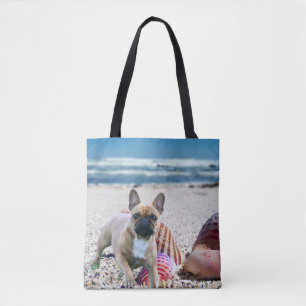Französische Bulldogge am Strand Tragetasche Tote Bag
