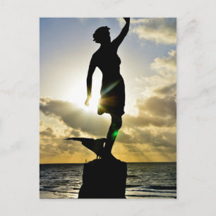 Frau in der Sonne Postcard