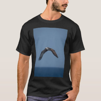 Free Flight – Osprey Soaring over the Ocean, Wil T-Shirt