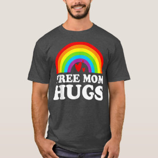Free Mum Hugs LGBT Pride Rainbow Heart Vintage Lov T-Shirt