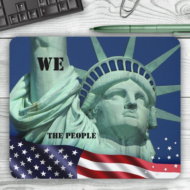 Freedom USA Statue of Liberty Mouse Pad (Mouse pad featuring an image of the Statue of Liberty with the USA flag to celebrate the US)
