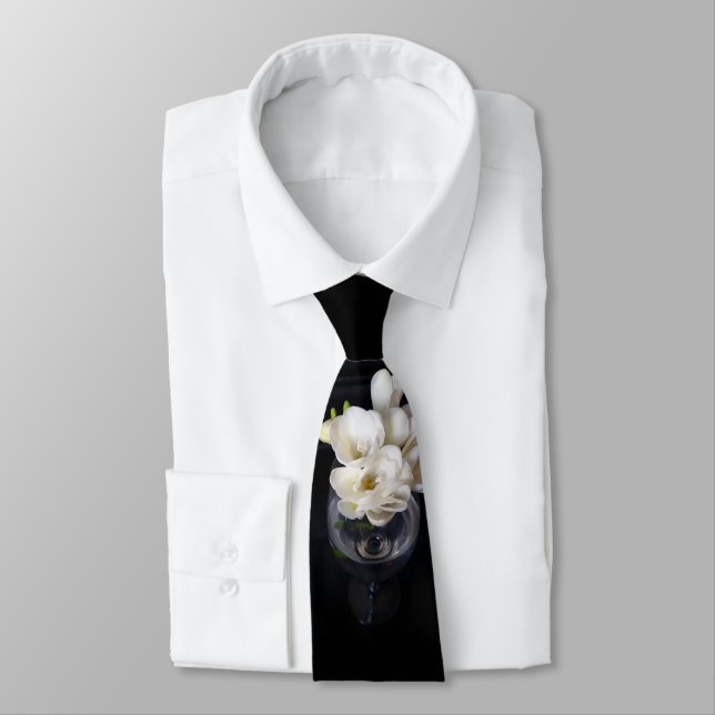 freesia night cup tie (Tied)