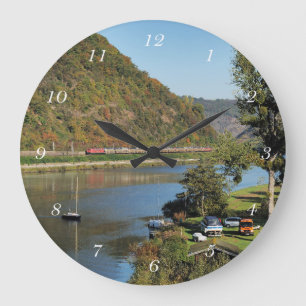 freight train at Lö Large Clock