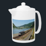 Freight train near Assmanshausen on the Rhine<br><div class="desc">Freight train near Assmanshausen on the Rhine</div>