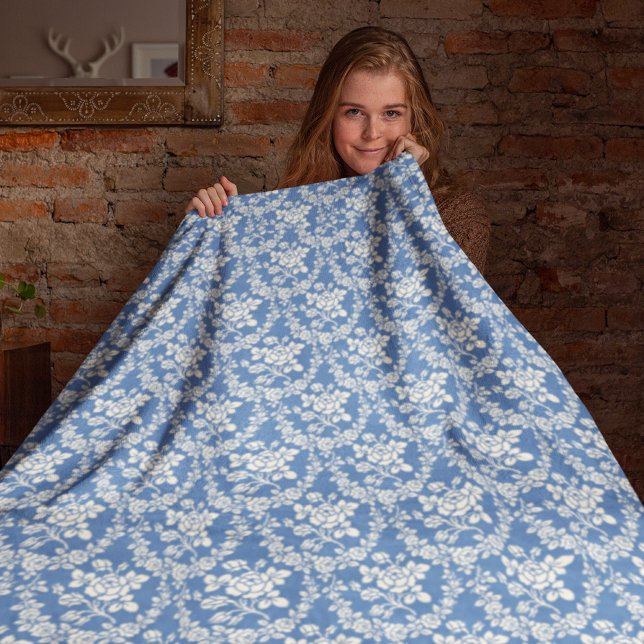 French Blue White Floral Pattern Botanical Chic Fleece Blanket (Creator Uploaded)