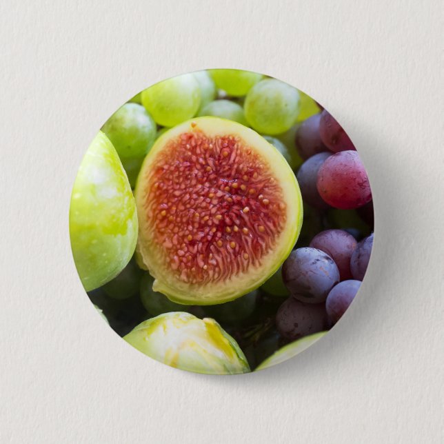 Fresh figs and grape 6 cm round badge (Front)
