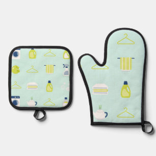 Fresh Laundry Day Pattern Oven Mitt & Pot Holder Set