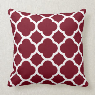 Fresh Picked Cranberries Red Quatrefoil Pattern Cushion