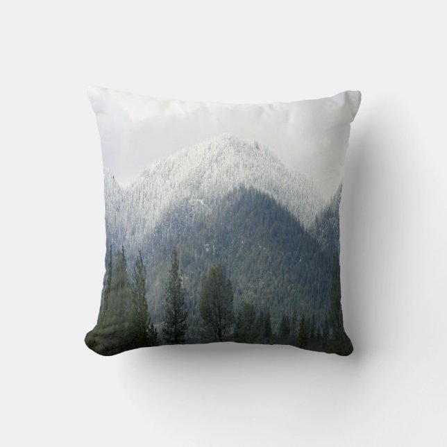 Fresh powdered snow... cushion (Front)
