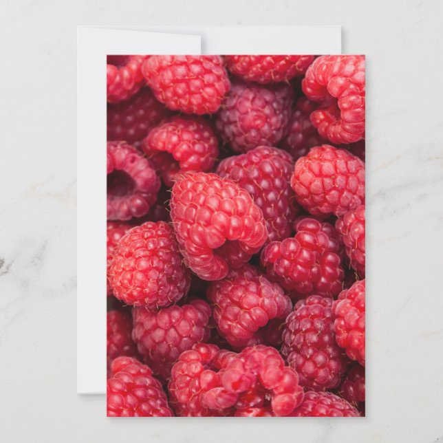 Fresh red raspberries (Front)