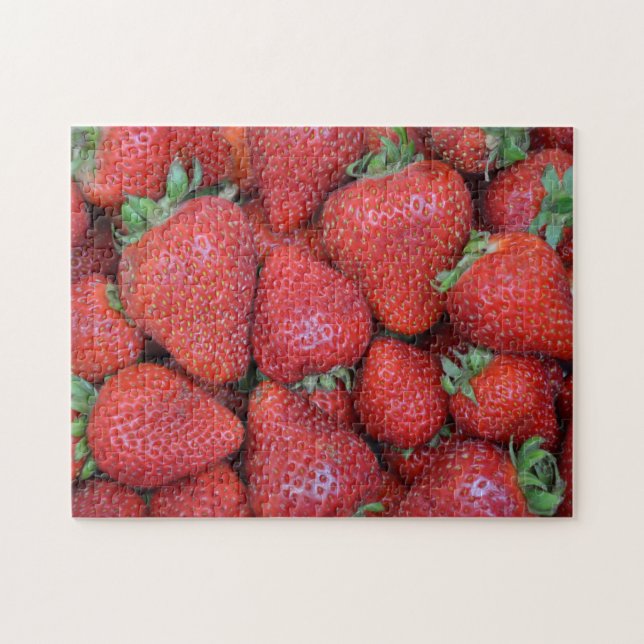 Fresh red strawberries jigsaw puzzle (Horizontal)