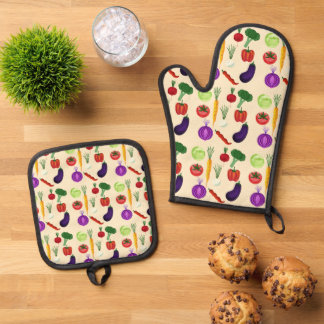 Fresh Veggies Oven Mitt & Pot Holder Set