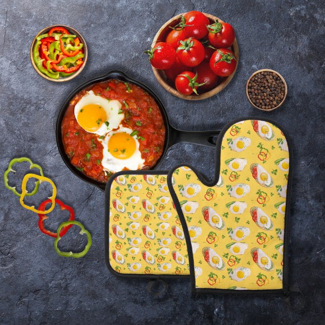 Fried eggs with bell peppers yellow oven mitt & pot holder set (Creator Uploaded)