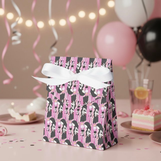 Friends Favour Box (Creator Uploaded)