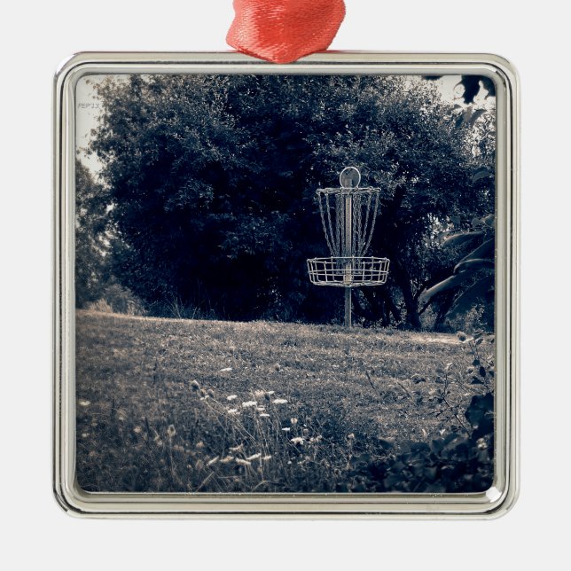 Frisbee Disc Golf Basket Metal Ornament (Front)