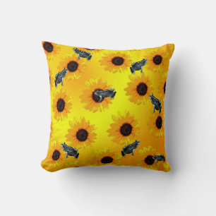 "Frogs and Sunflowers: A Playful Nature Pattern" Cushion