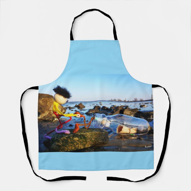 Fubby with bottle post on the coast. apron (Front)