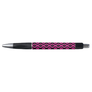 Fuchsia and black diamond pattern