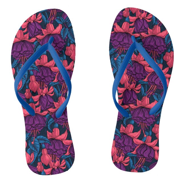 Fuchsia in blue and purple thongs (Footbed)