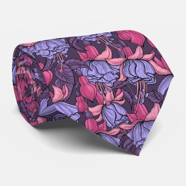 Fuchsia in pink and violet tie (Rolled)