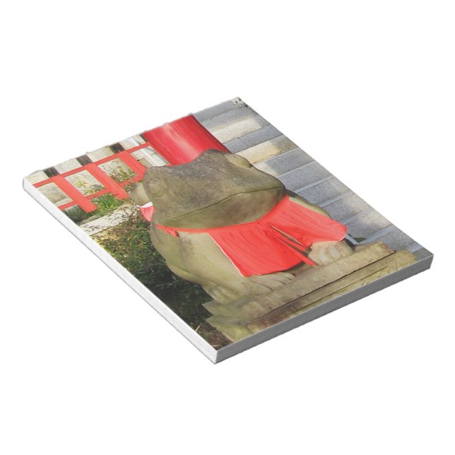 Fuku Kaeru 福かえる Fortune Frog with Red Yodarekake Notepad (Angled)